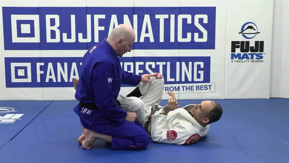 Ageless Jiu Jitsu: Winning When You're Older Or Less Athletic - Top Game Gi by John Danaher - Image 5