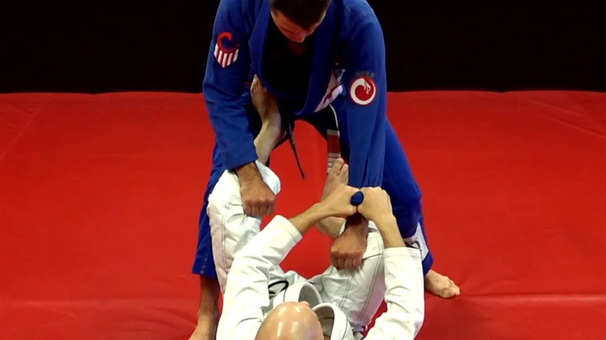 Cross Grip Guard and Old Man Sweep by Marcelo Cohen - Image 3