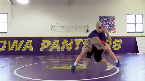 Dynamic Handfighting by Parker Keckeisen - Image 3