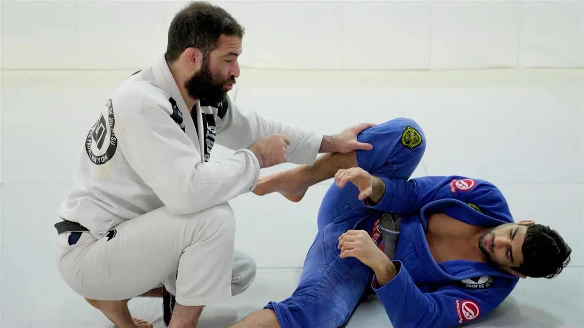 Introduction To Pressure Passing by Murilo Santana - Image 3