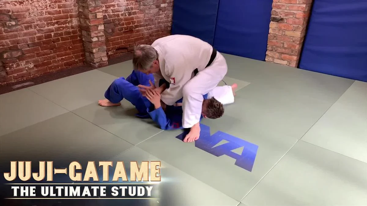 Juji-Gatame: The Ultimate Study by Neil Adams - Image 3