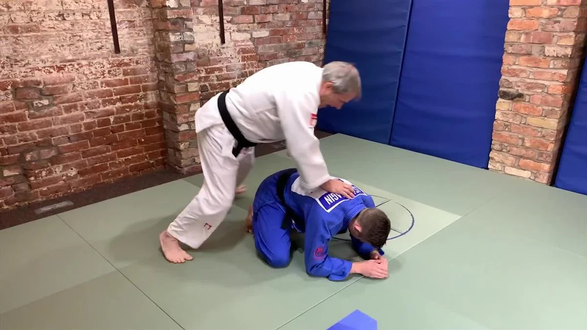 Juji-Gatame: The Ultimate Study by Neil Adams - Image 5