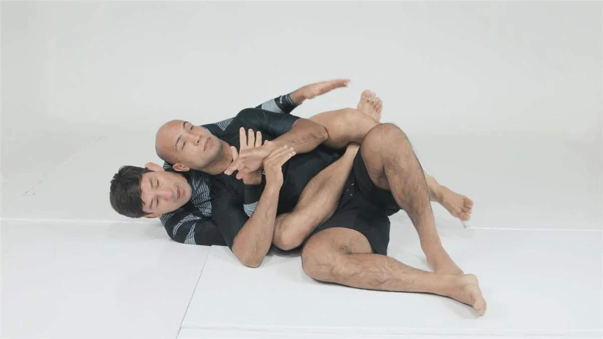 Maia Backpack System: Submissions From The Back by Demian Maia - Image 5