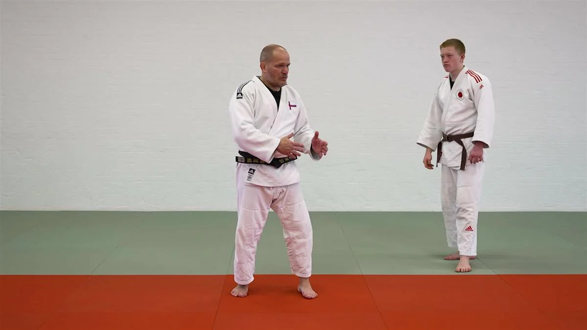 Mastering Tomoe-Nage by Roland Vogt - Image 5