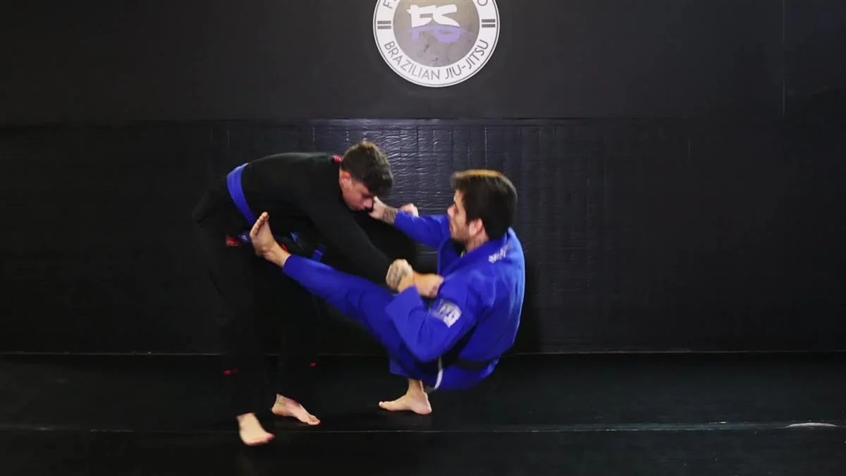 Mastering De La Riva Positions and Transitions by Felipe Simplicio - Image 3