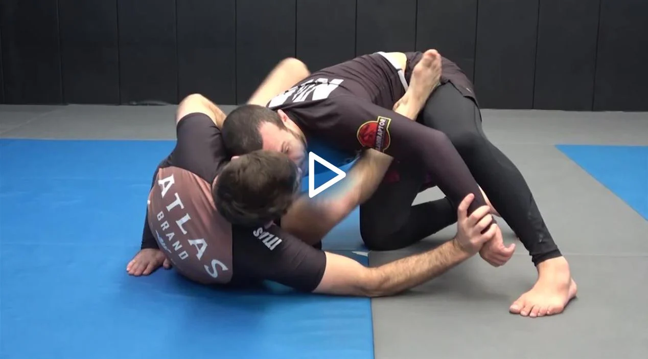The Body Lock Pass by Lachlan Giles - Image 4