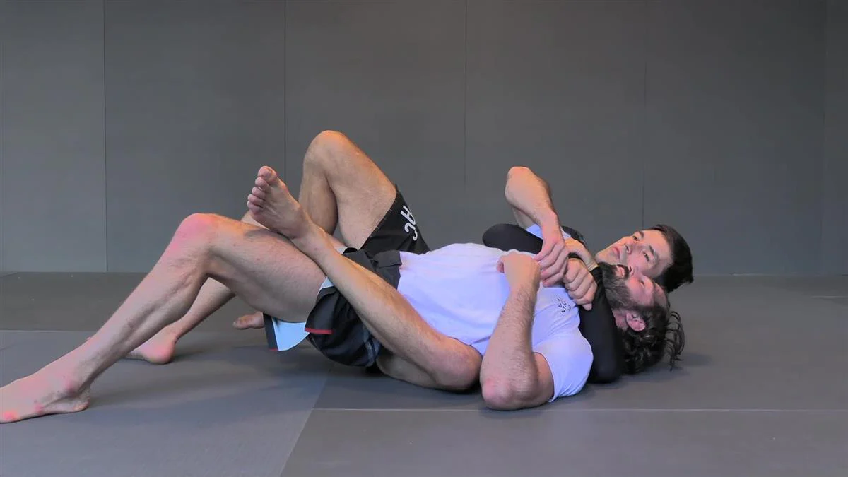 The Maia Backpack System: Controlling The Back by Demian Maia - Image 5