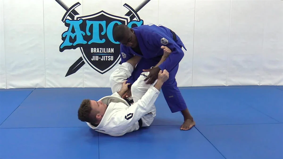 The Relentless Toreando Passing System by Ronaldo Junior - Image 3