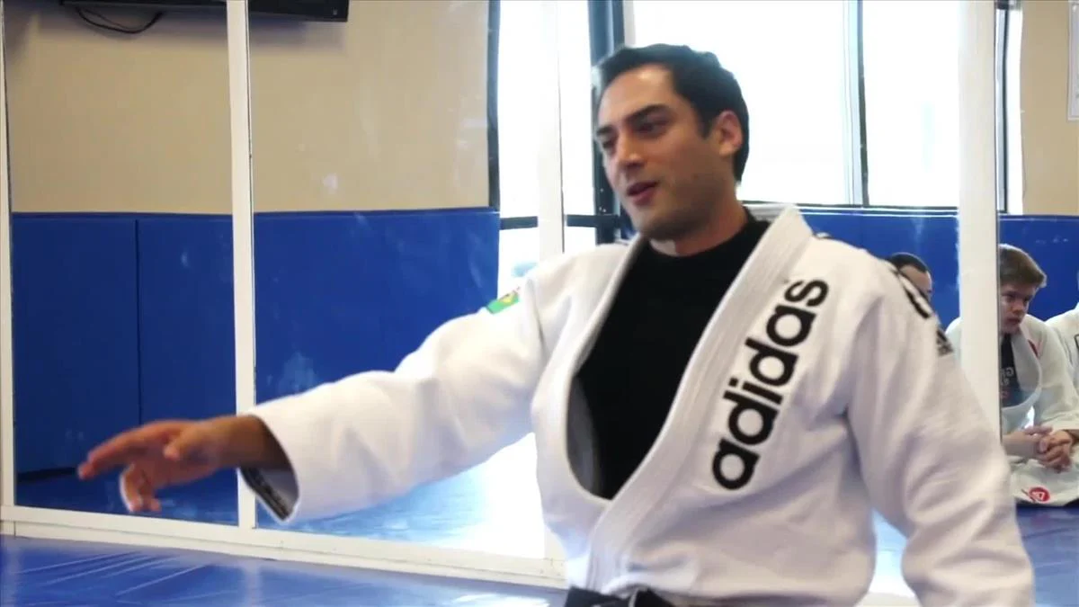 The Triangle Choke Seminar by Roy Dean - Image 4